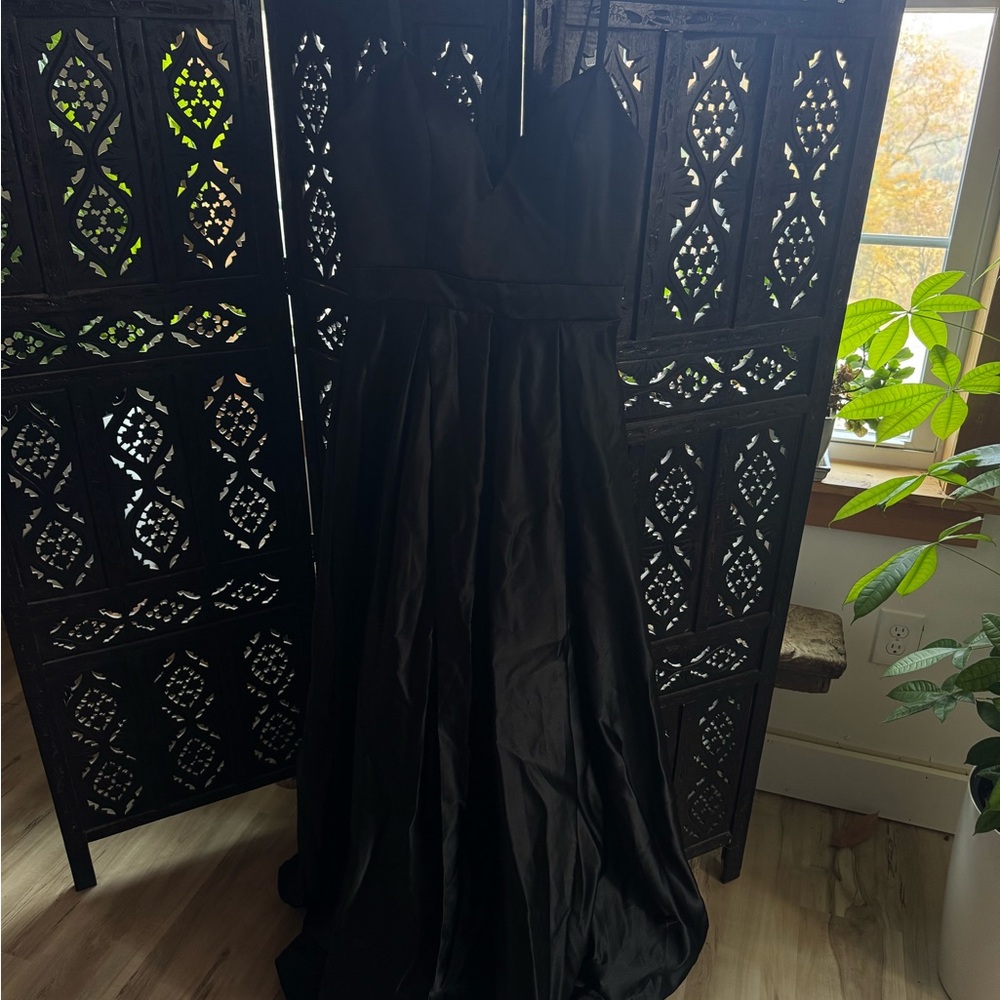 Elegant Black Evening Gown